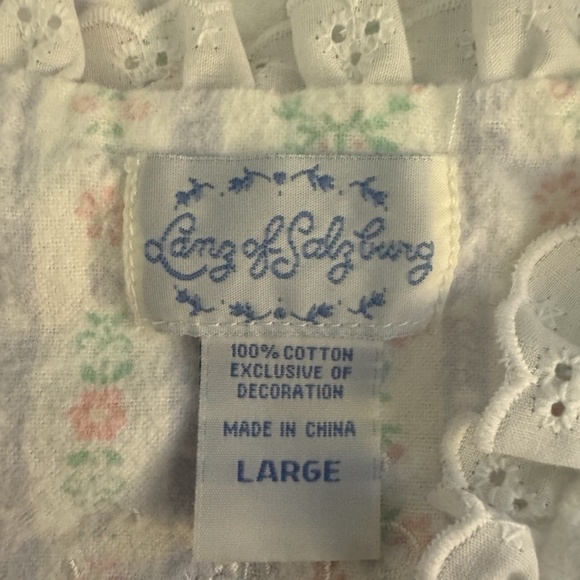 Lanz of Salzburg Large Multi-Color w/Floral Print Long Sleeve Nightgown - Picture 4 of 4